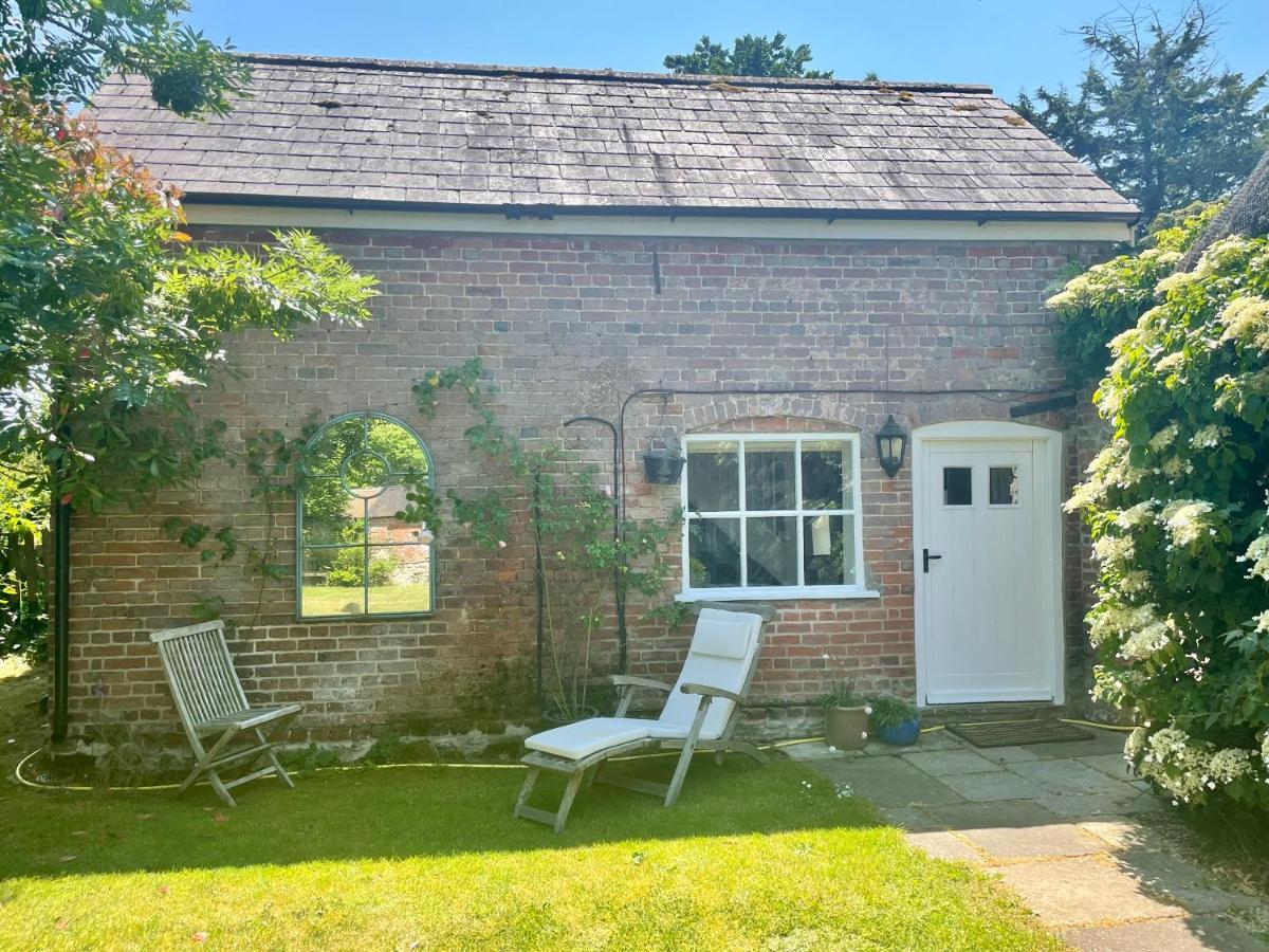 Little Barn Hotel Buckland Newton Luaran gambar
